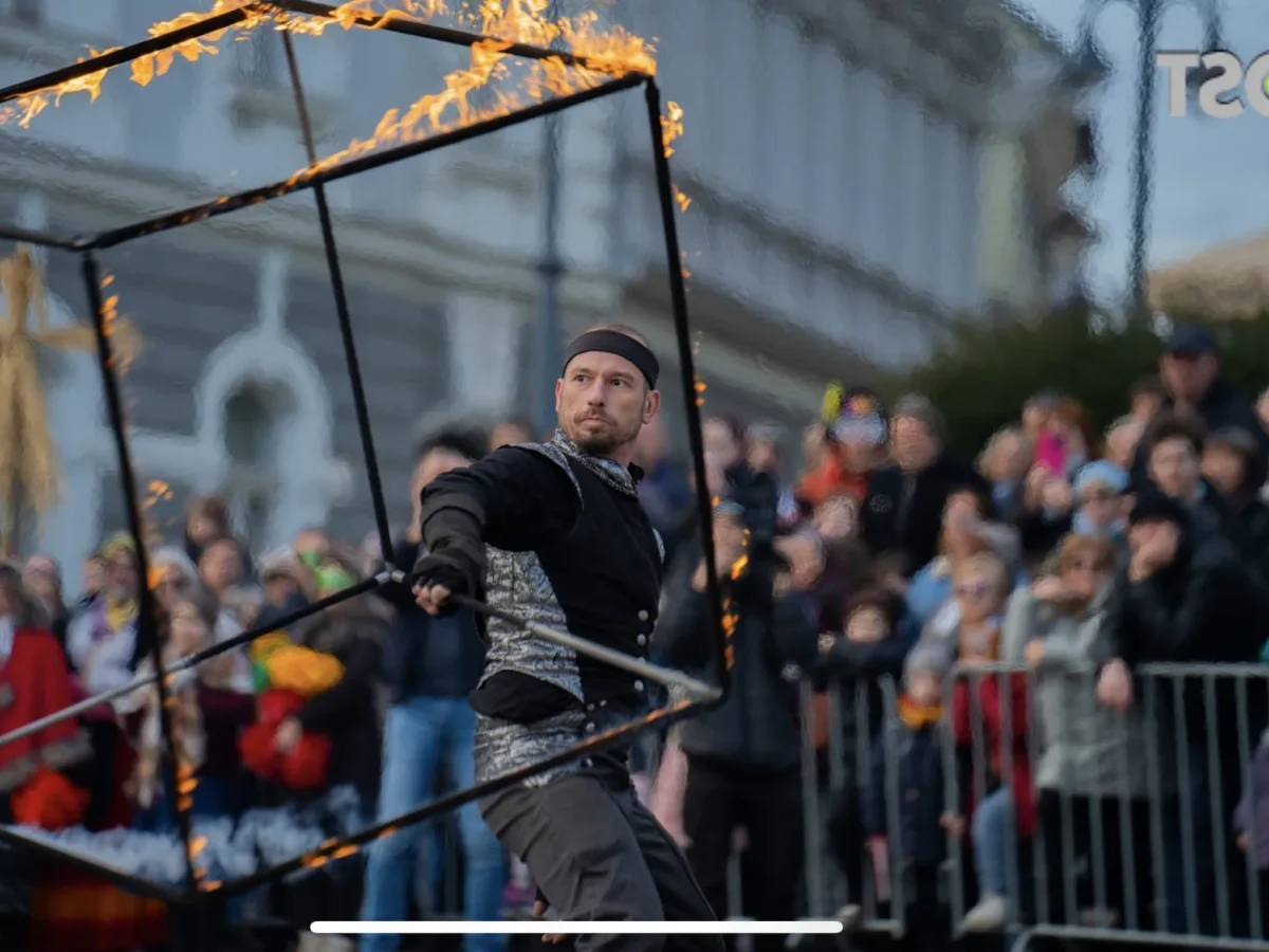 Tűzzsonglőr show